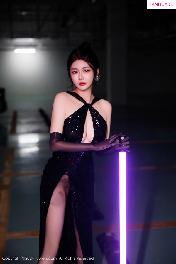 凯竹Vision 萌尤星凯竹 [XiuRen]高清写真图 2024.11.27 No.9512 凯竹Quinn 黑丝美臀第9张图片